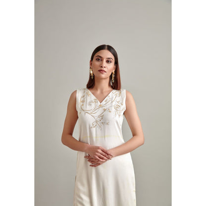 Vedika Soni Ivory Tie And Dye Kurta with Pant (Set of 2)