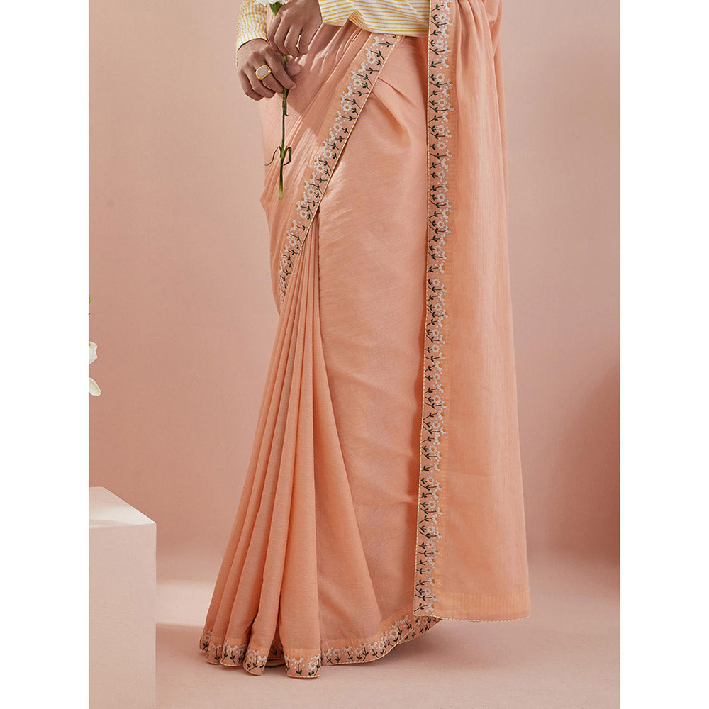 Vinusto Embroidered Cotton Saree In Peach
