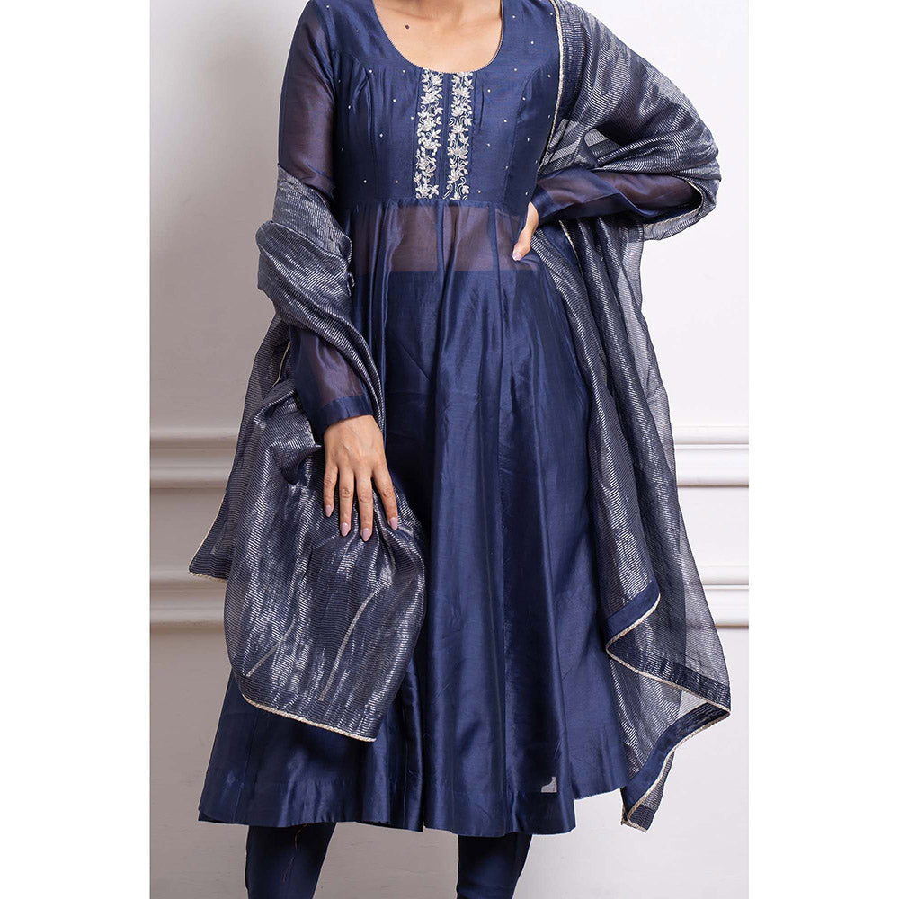 Vinusto Chanderi Embroidered Anarkali Kurta with Churidar and Dupatta (Set of 3)