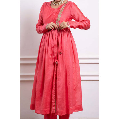 Vinusto Chanderi Zari Pink Embroidered Kurta with Pant and Dupatta (Set of 3)