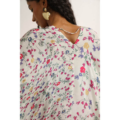 Vishala Shree White Calandiva Cape