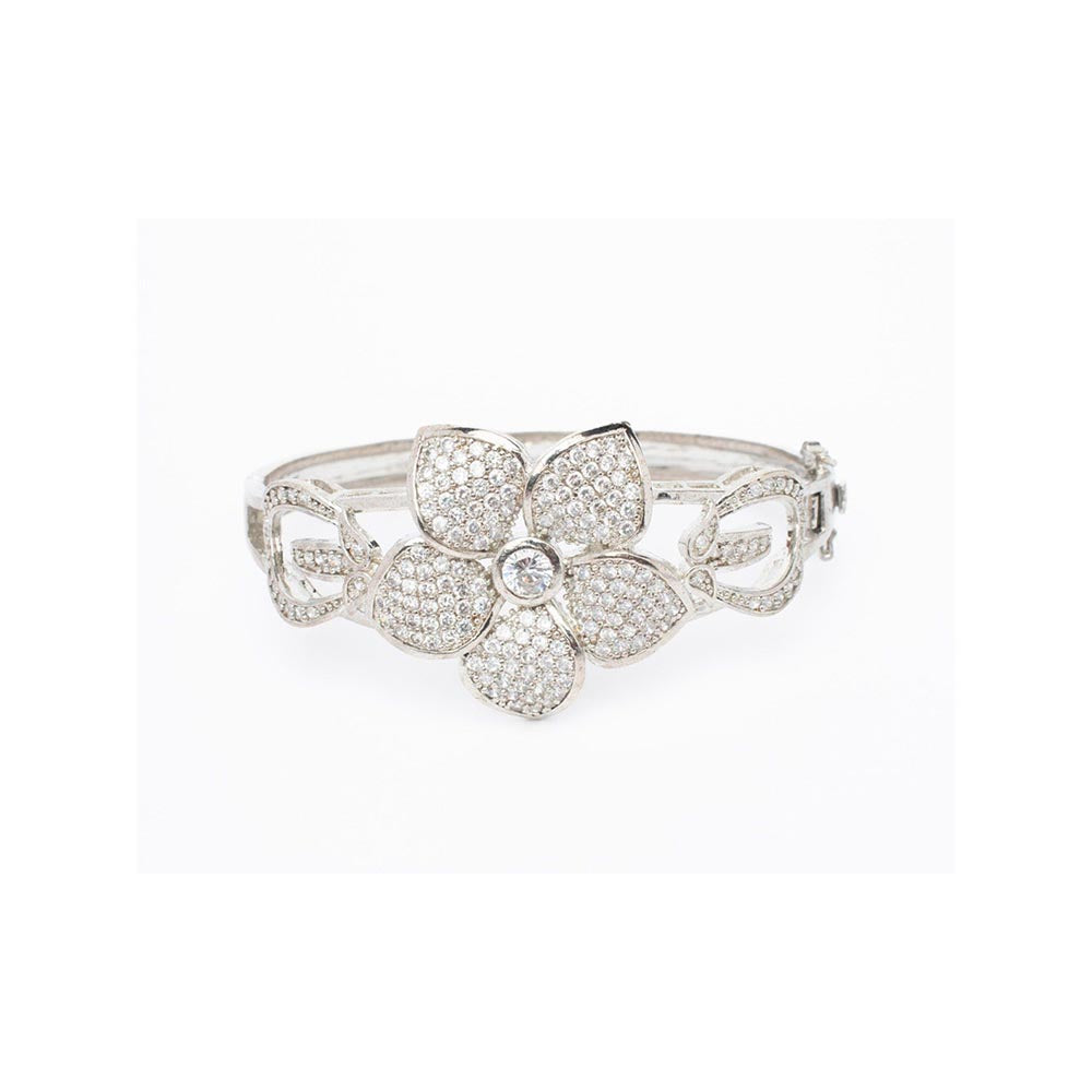 VIVINIA By Vidhi Mehra Silver Plated Womens Kada