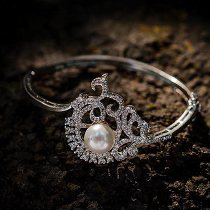 VIVINIA By Vidhi Mehra Silver Plated Womens Kada
