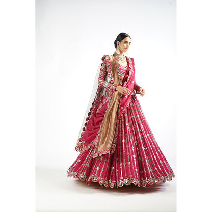 Vvani by Vani Vats Mellow Pink Small Flower Lehenga with Blouse & 2 Dupatta's (Set of 4)