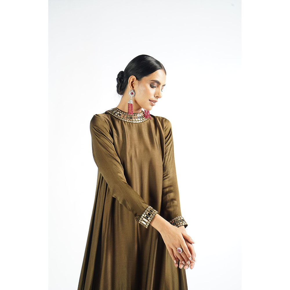 Vvani by Vani Vats Olive Green Scallop Pant Kurta & Pant with Lining (Set of 3)