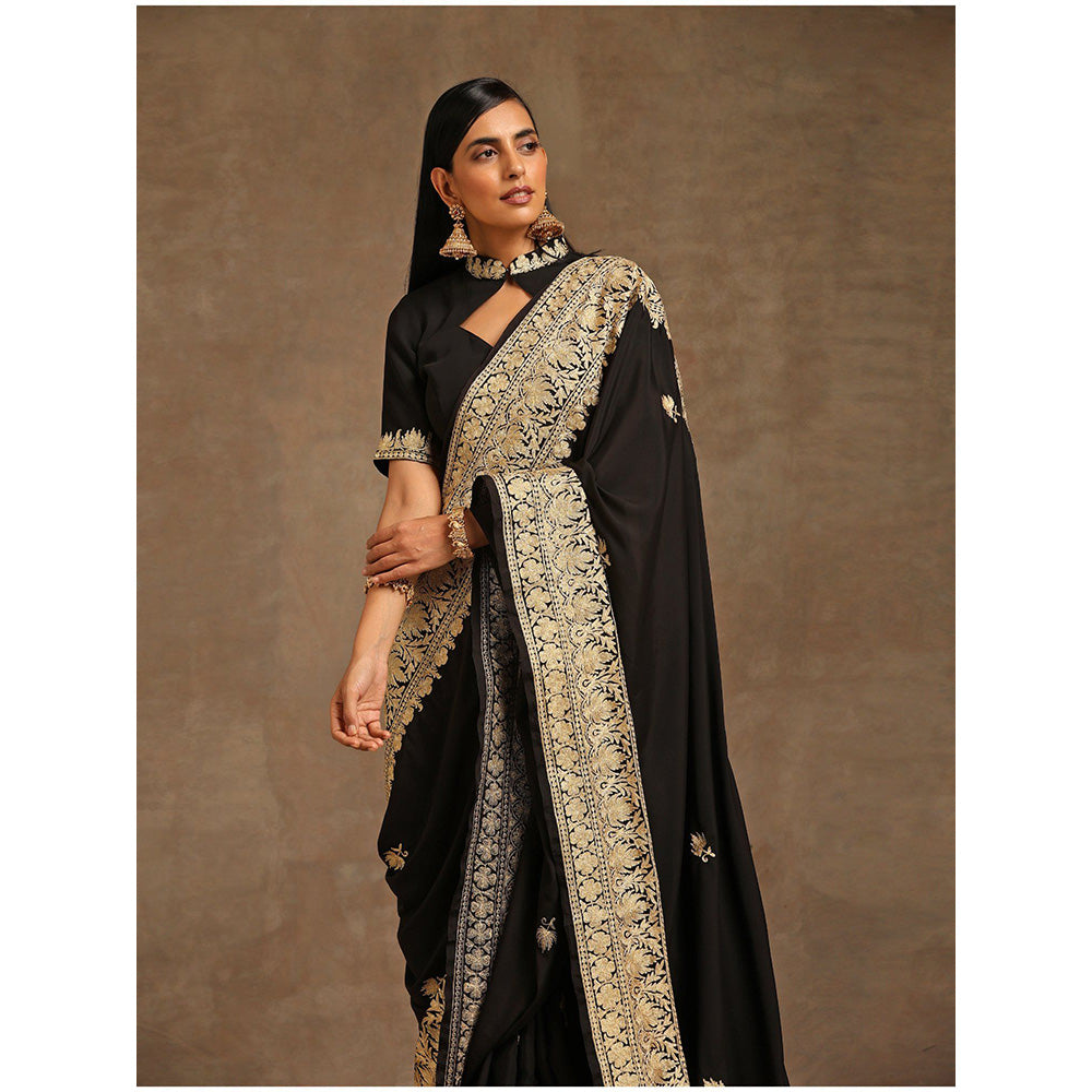 WAZIR C Black Saree with Short Sleeve Blouse