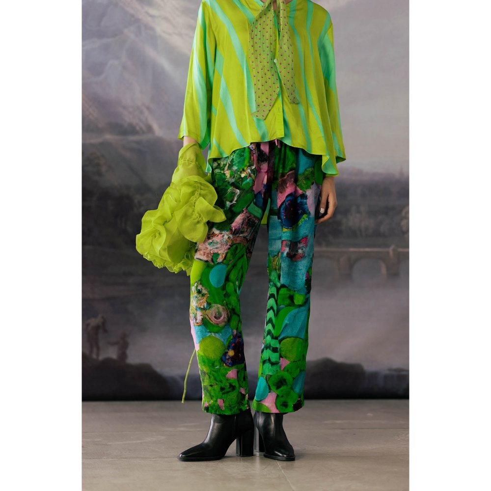 YAVI Green Max Pant