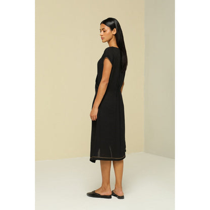 Zaitra Fine Black Dress