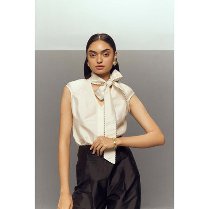 Zaitra White Bow Top