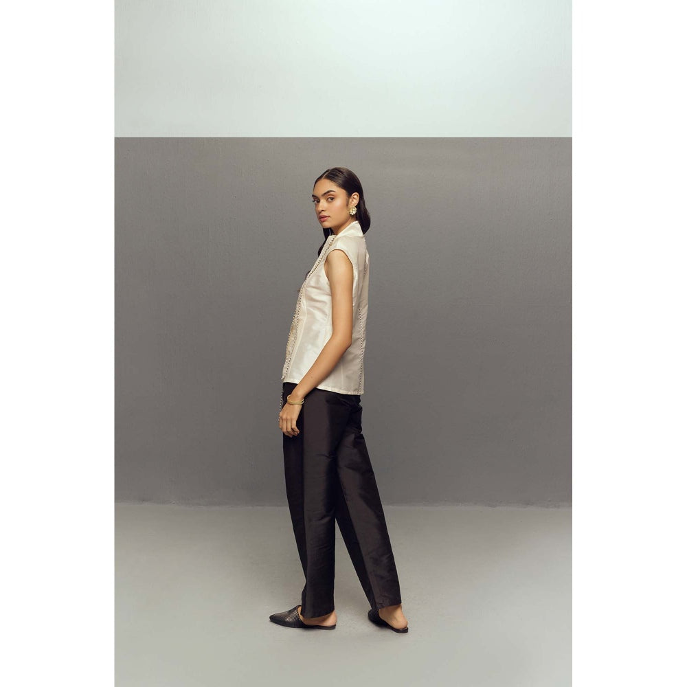 Zaitra White Bow Top with Pant (Set of 2)
