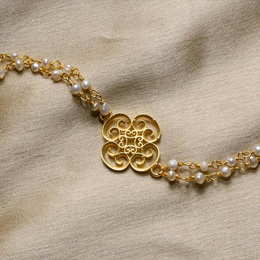 ZARIIN Pretty Bonds Pearl Lumba Bracelet