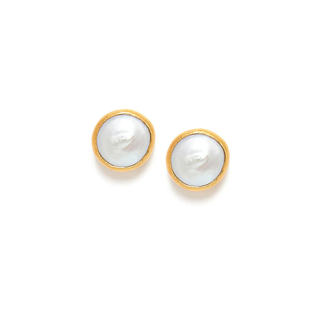 ZARIIN The Spirited Gold Stud Earrings With Pearl