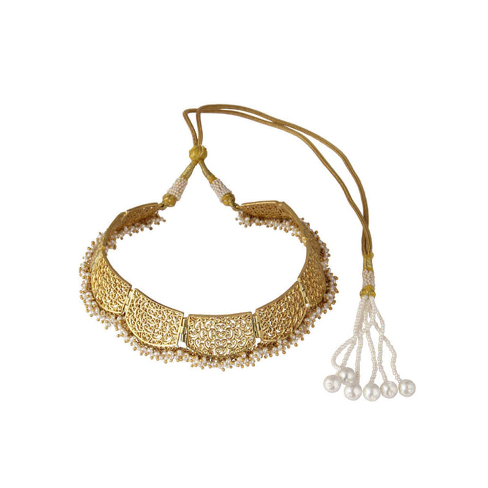 ZARIIN Shine On In Pearls Choker And Studs Gift Box