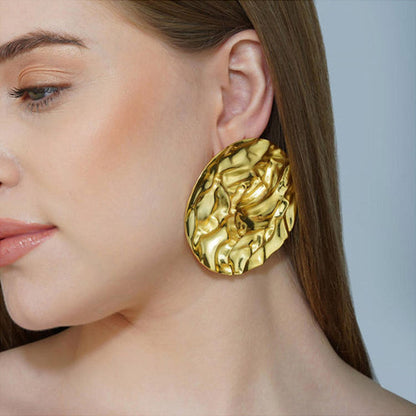 ZARIIN Spotlight Loving Stud Earrings