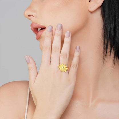 ZARIIN Rise To Shine Lotus Ring