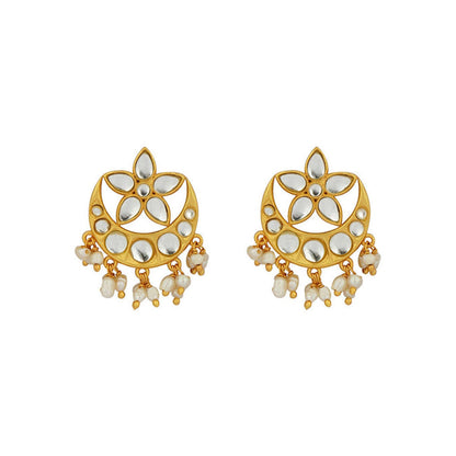ZARIIN Divine Nectar Set Of Choker Necklace And Stud Earrings