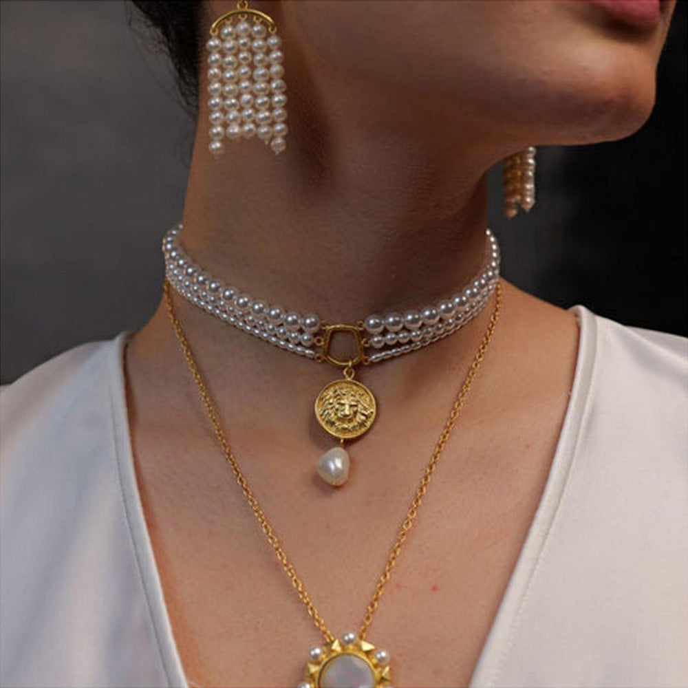 ZARIIN Roaring To Go Pearl Necklace