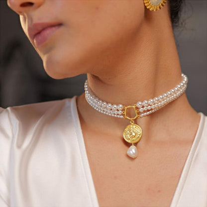 ZARIIN Roaring To Go Pearl Necklace