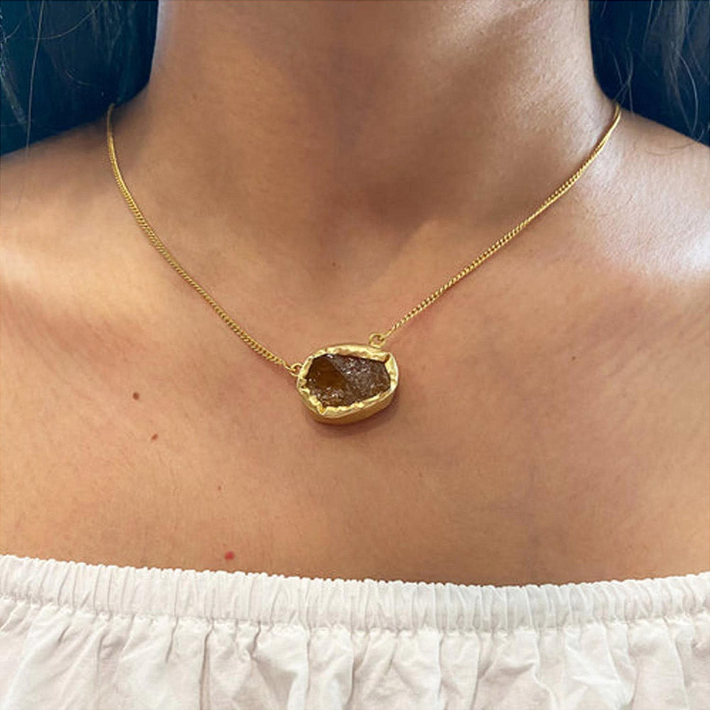 ZARIIN A Touch Of Citrine Stone Gold Necklace, For Success And Good Luck