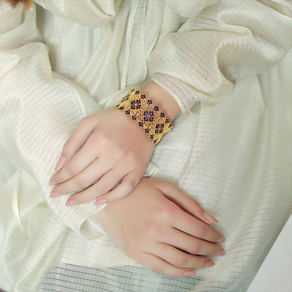 ZARIIN Floral Traces Bangle