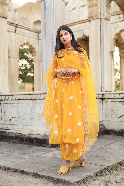 Hiza Yellow Set