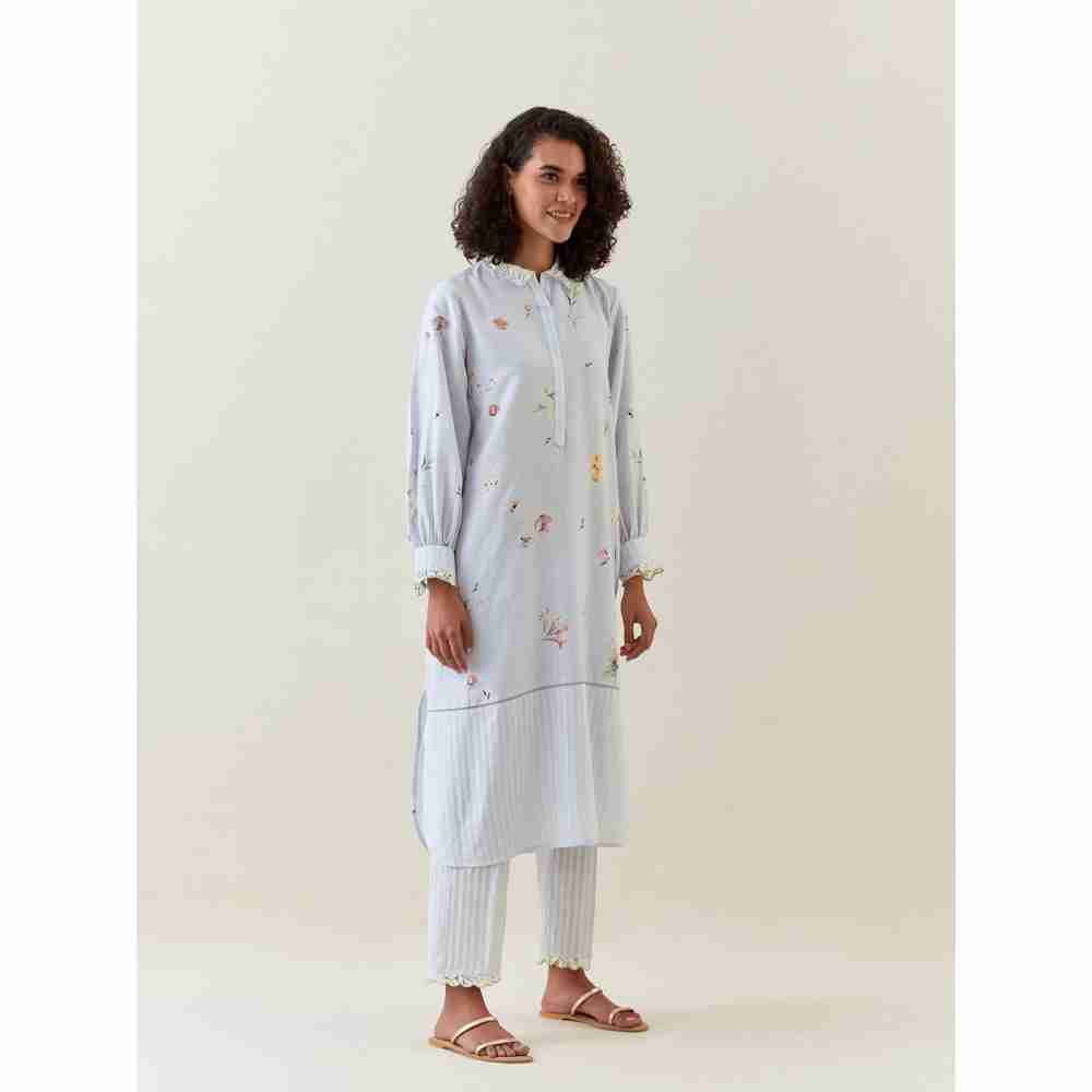 Anantaa by Roohi Trehan Blue Botanical Print Cotton Linen Kurta With Scalloped Net Collar