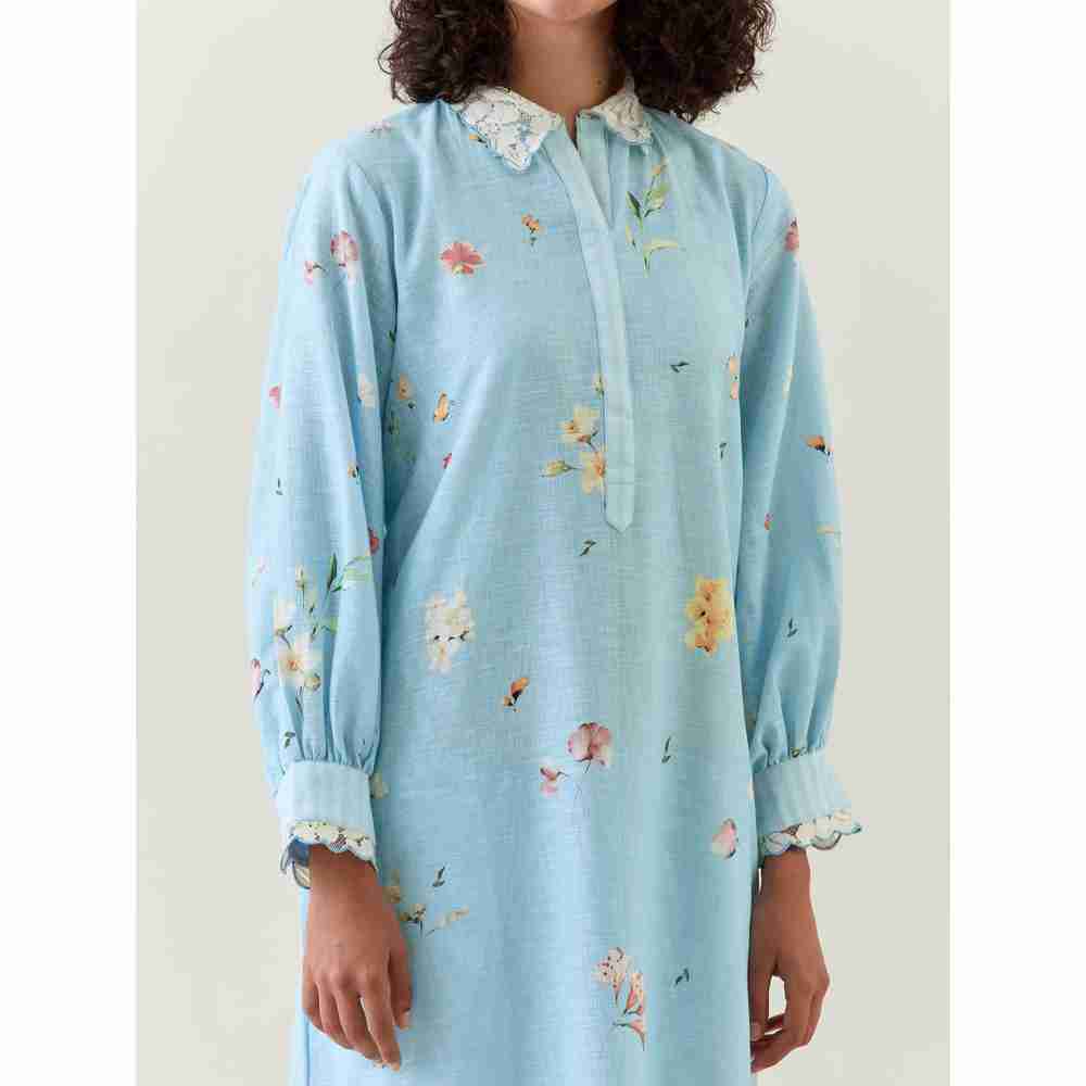 Anantaa by Roohi Trehan Blue Botanical Print Cotton Linen Kurta With Scalloped Net Collar