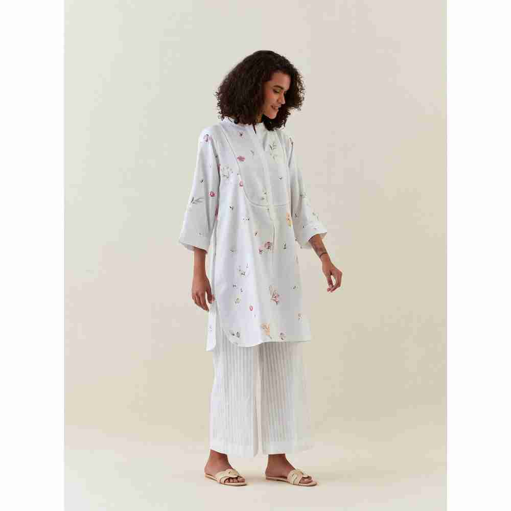 Anantaa by Roohi Trehan White Botanical Print Mid Length Cotton Linen Kurta With Yoke Placket