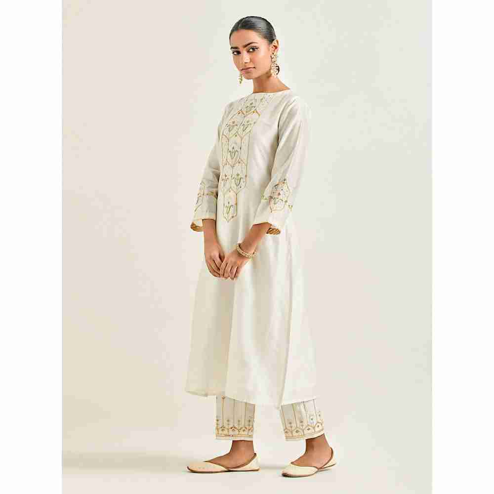 Anantaa by Roohi Trehan Off White Hand Embroidered Silk Chanderi Kurta with Gota