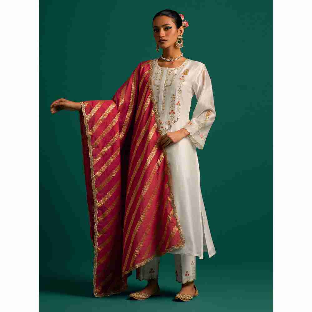 Anantaa By Roohi Trehan Off White Hand Embroidered Thread Work Silk Chanderi Kurta