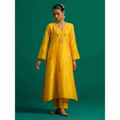 Anantaa By Roohi Trehan Yellow V Neck Hand Embroidered Thread Work Silk Chanderi Kurta