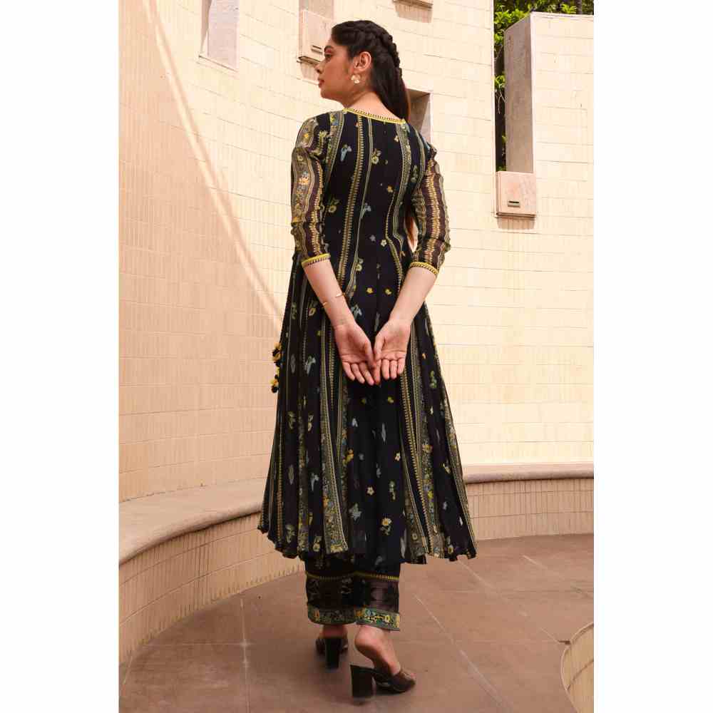 Baise Gaba Azalea Angarakha Kurta - Black