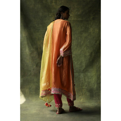 Begum Pret Burnt Orange Dia Kurta (Set of 4)