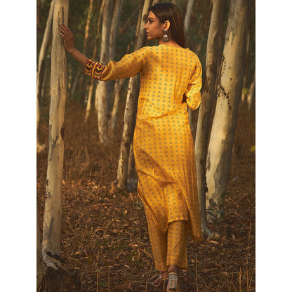 Baise Gaba Yellow Bee Balm Kurta (Set Of 3)
