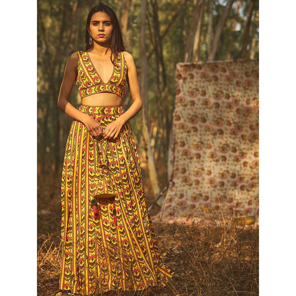 Baise Gaba Yellow Puncture Skirt Crop Top (Set Of 2)