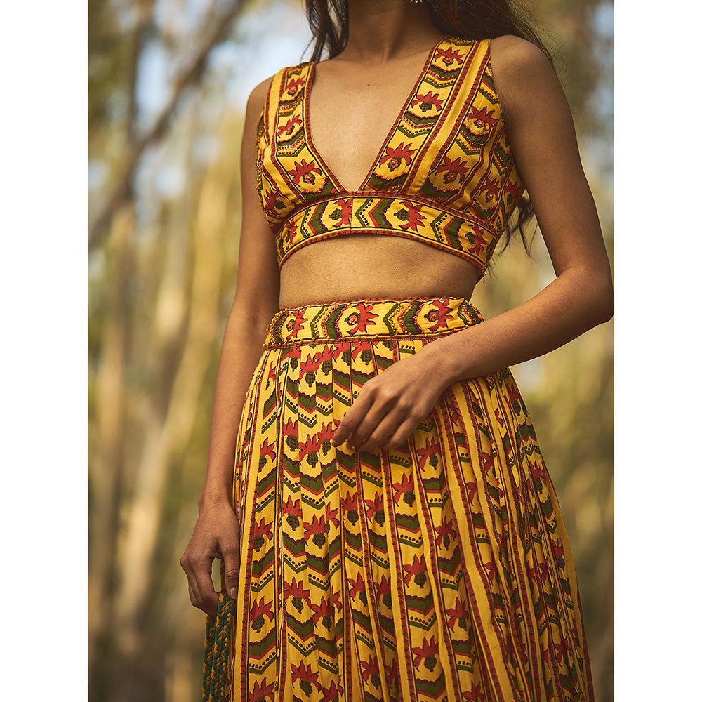 Baise Gaba Yellow Puncture Skirt Crop Top (Set Of 2)
