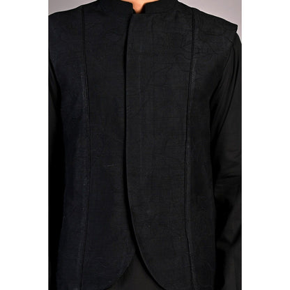 Bohame Haruka Kurta with Nehru Jacket (Set of 3)