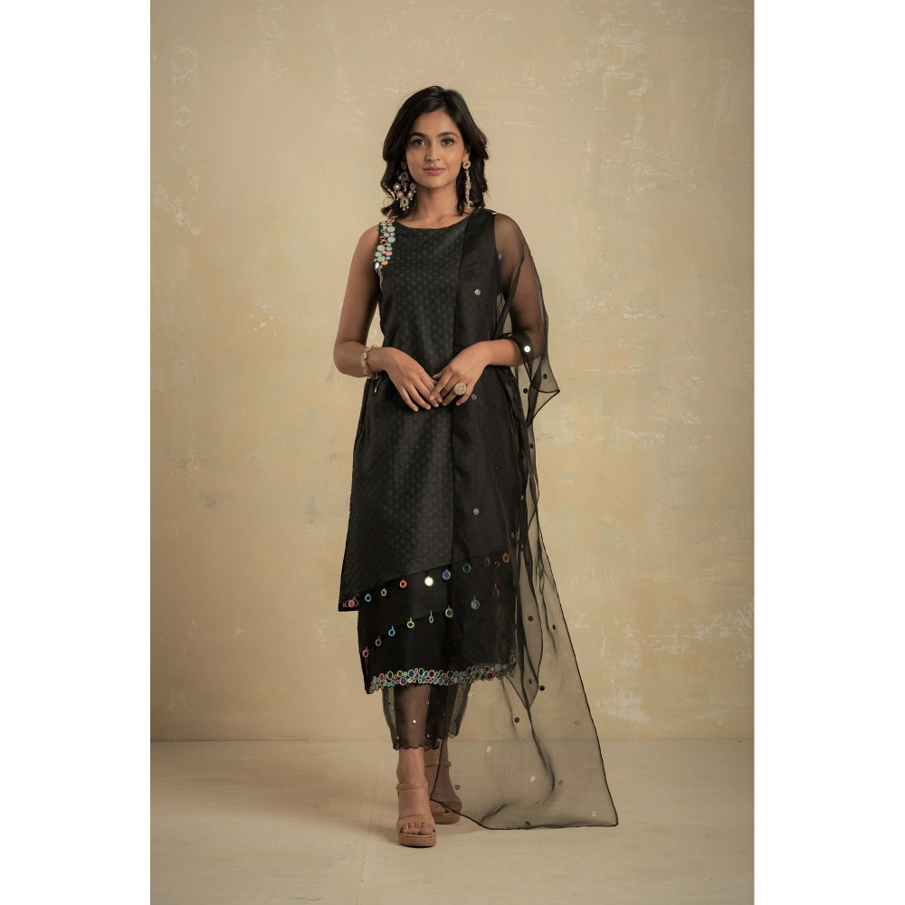 Charkhee Black Sleeveless Layered Kurta With Pants & Dupatta - (Set of 3)
