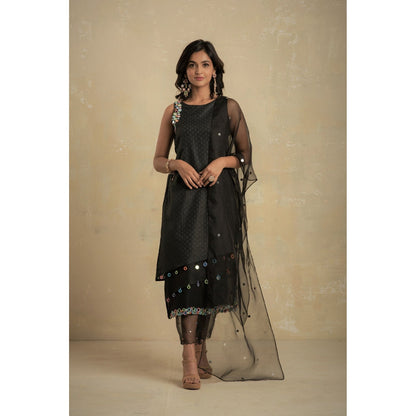 Charkhee Black Sleeveless Layered Kurta With Pants & Dupatta - (Set of 3)