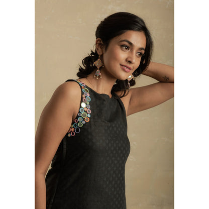 Charkhee Black Sleeveless Layered Dress