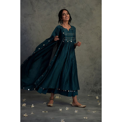 Charkhee Chanderi Gathered Kurta Set - (Set of 3)