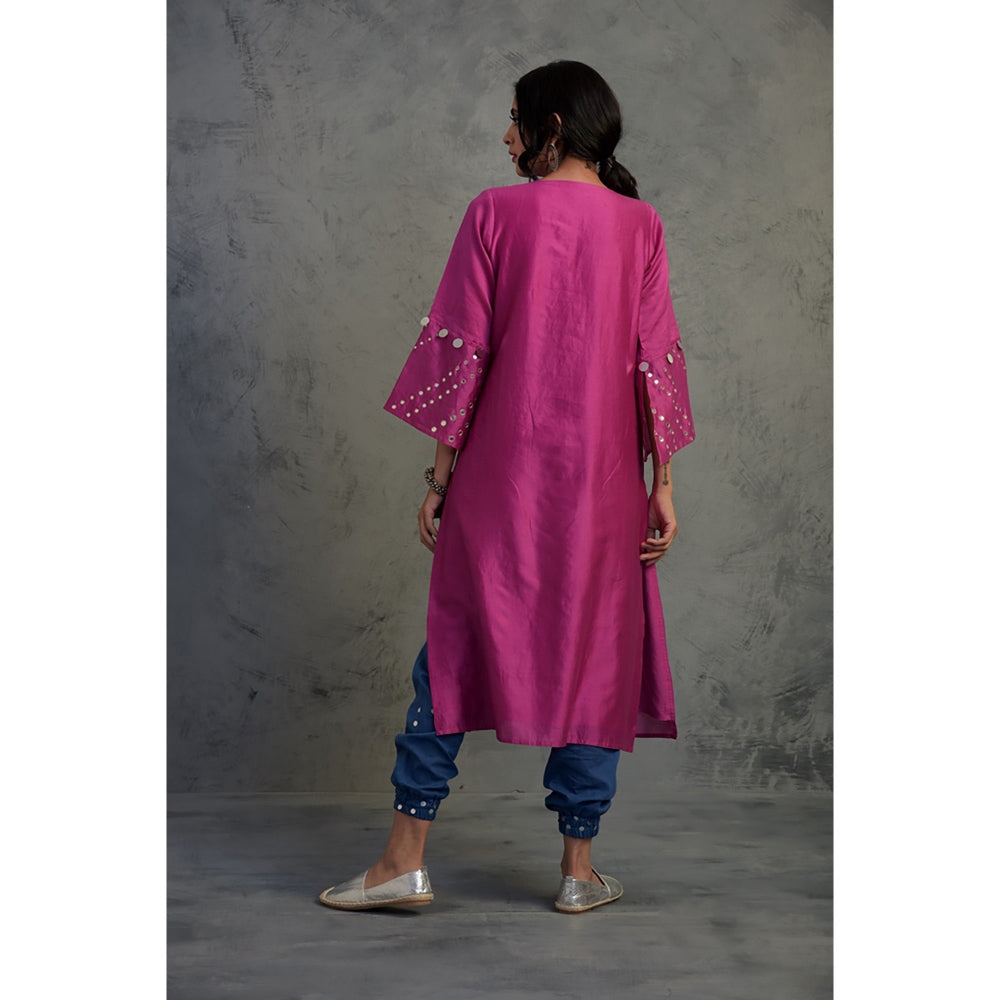 Charkhee Chanderi Flared Sleeve Kurta Set With Jogger - (Set of 3)