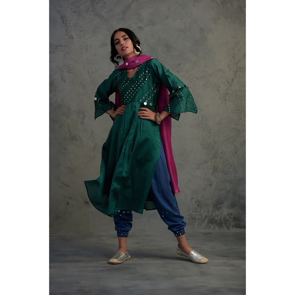 Charkhee Chanderi Flared Sleeve Kurta Set With Jogger - (Set of 3)