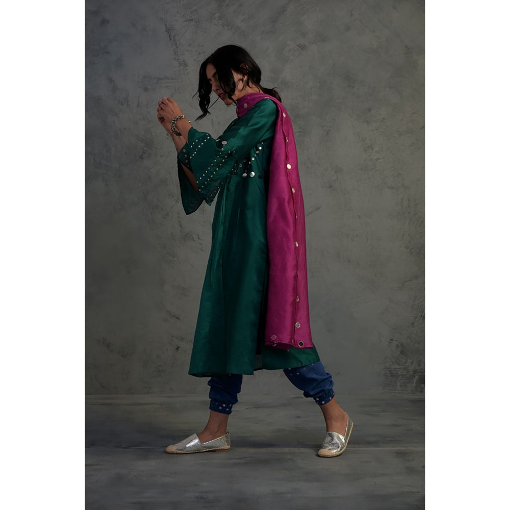 Charkhee Chanderi Flared Sleeve Kurta Set With Jogger - (Set of 3)