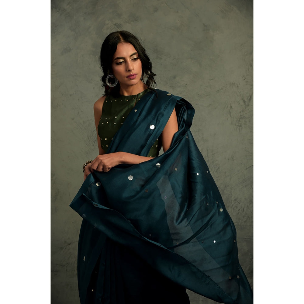 Charkhee Chanderi Saree With Sleeveless Blouse - (Set of 2)