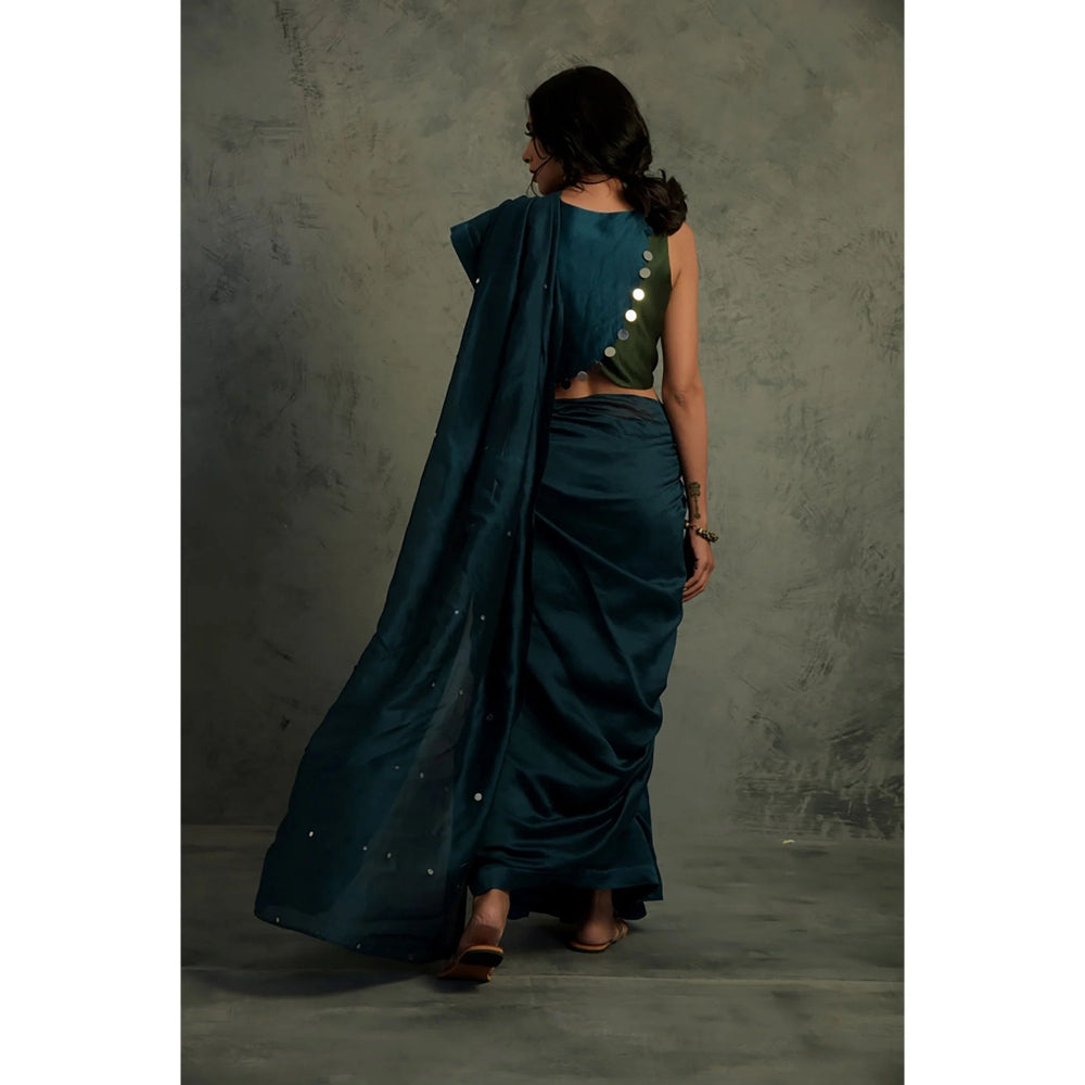 Charkhee Chanderi Saree With Sleeveless Blouse - (Set of 2)
