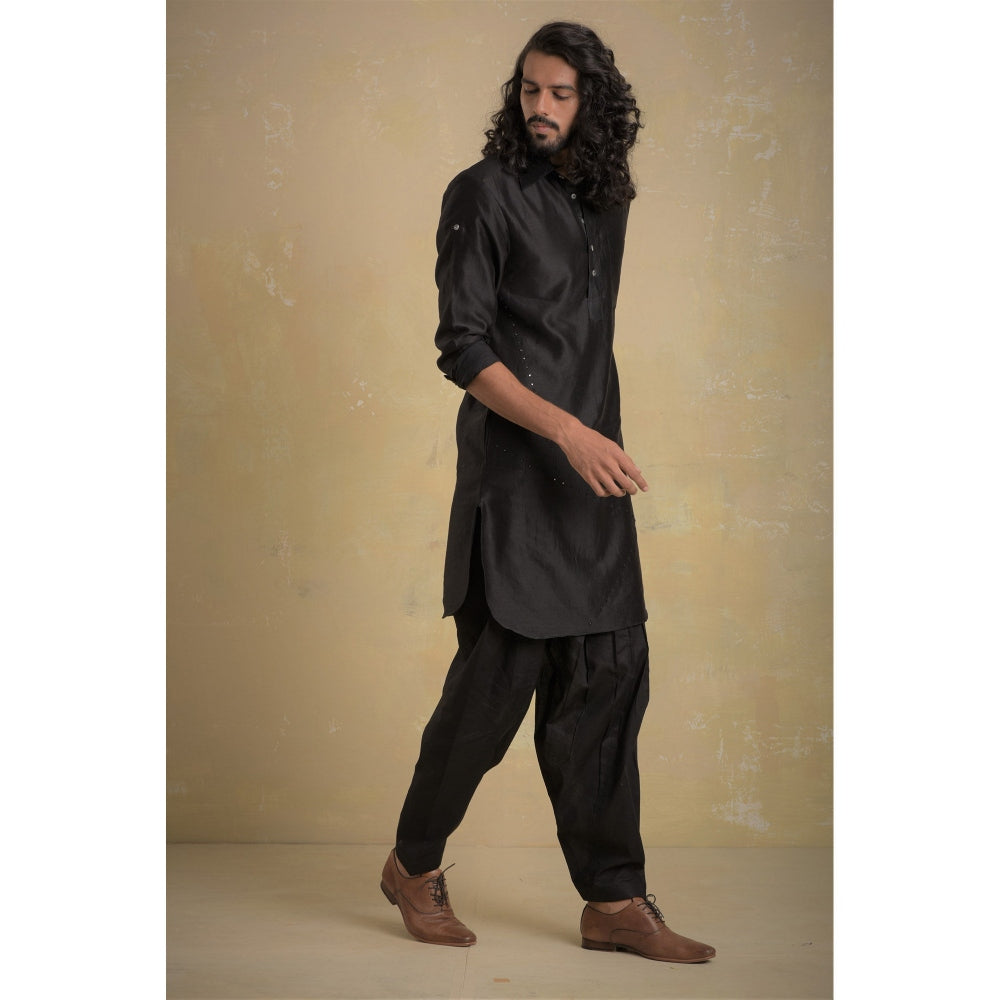 charkhee Men Black Pathani Kurta with Salwar (Set of 2)