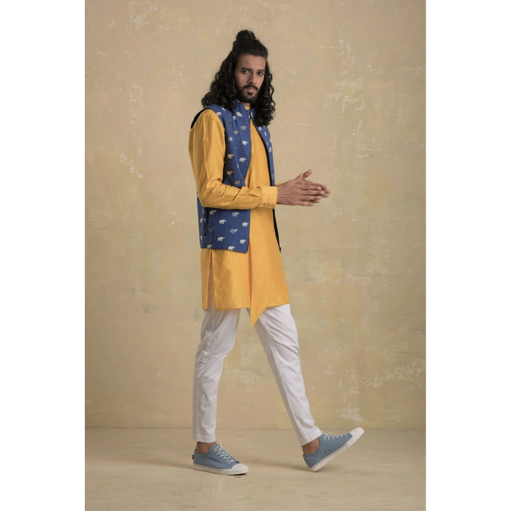 charkhee Men Yellow Diagonal Short Kurta with Pants (Set of 2)