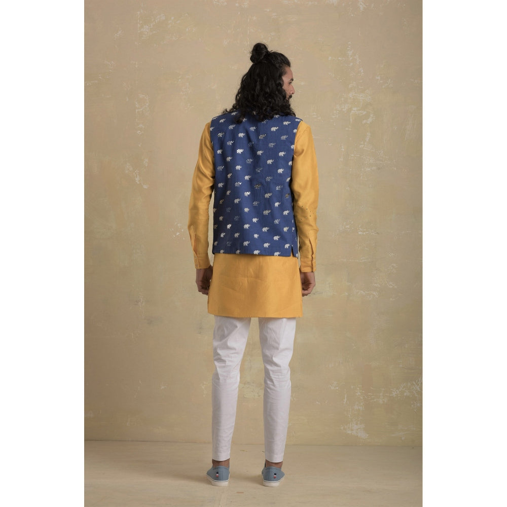 charkhee Men Yellow Diagonal Short Kurta with Pants (Set of 2)