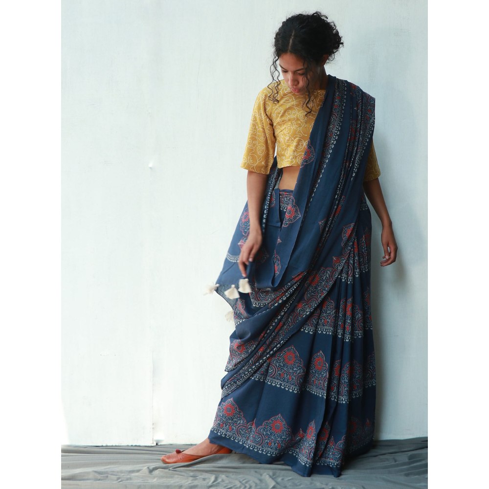 Chidiyaa Cobalt Cotton Saree Fmtm with Unstitched Blouse